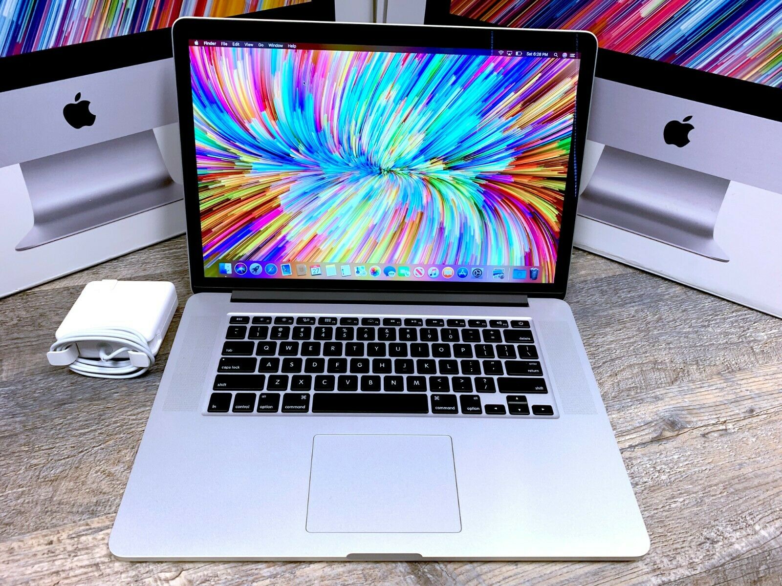 Apple MacBook Pro 15 RETINA Laptop /  i7 / 1TB SSD / MacOS / LAPTOP