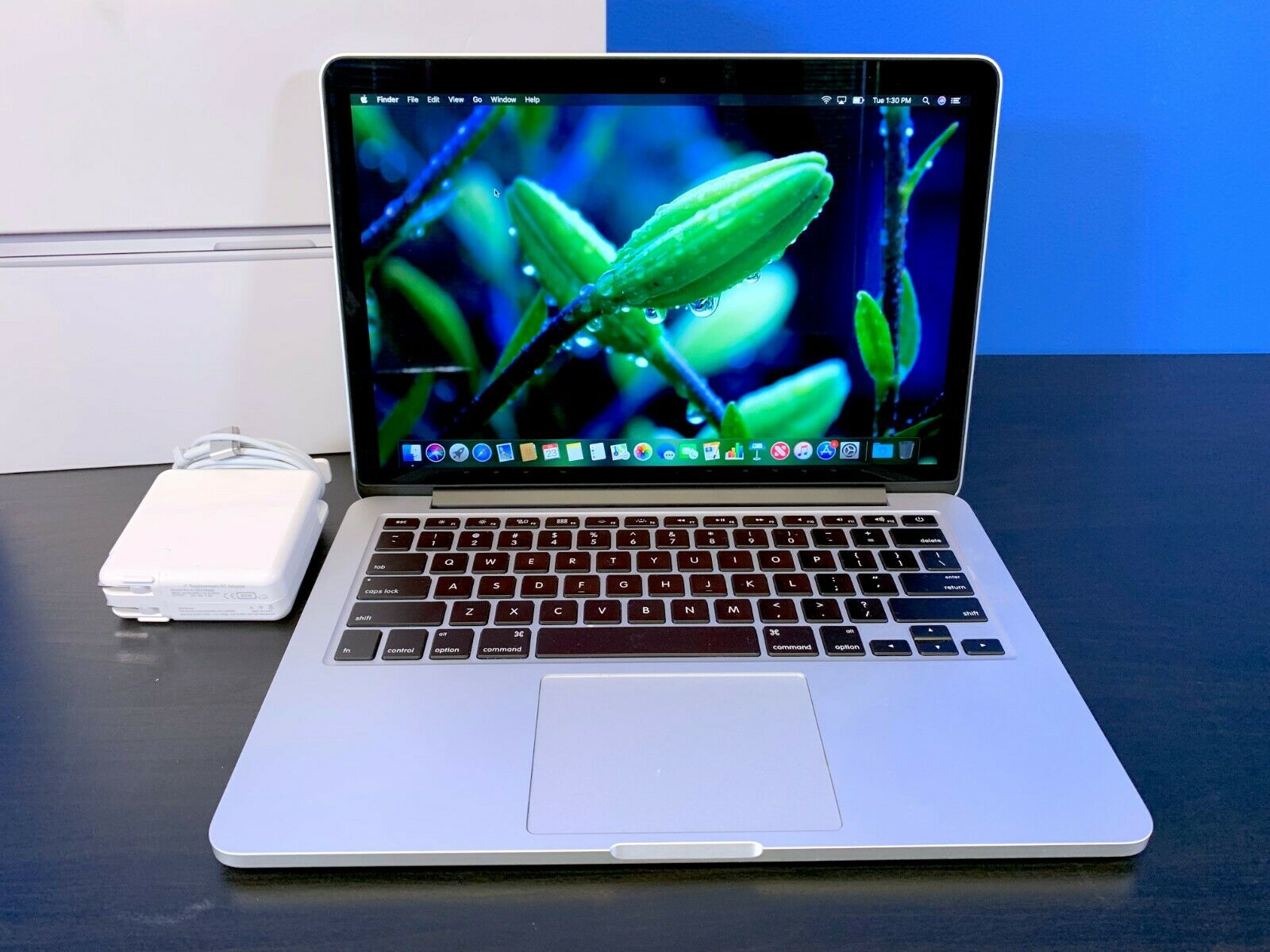 MacBook Pro 13" Retina Laptop - 3.1GHz Intel Core i5 TURBO - 256GB SSD 16GB RAM