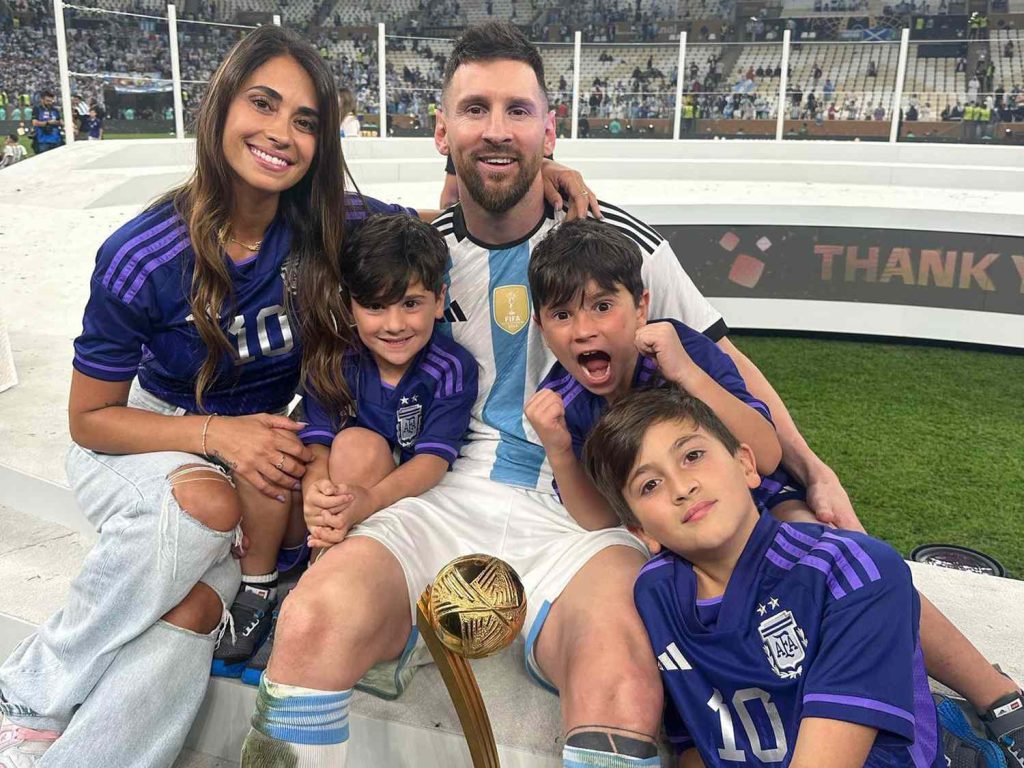 Lionel Messi and family