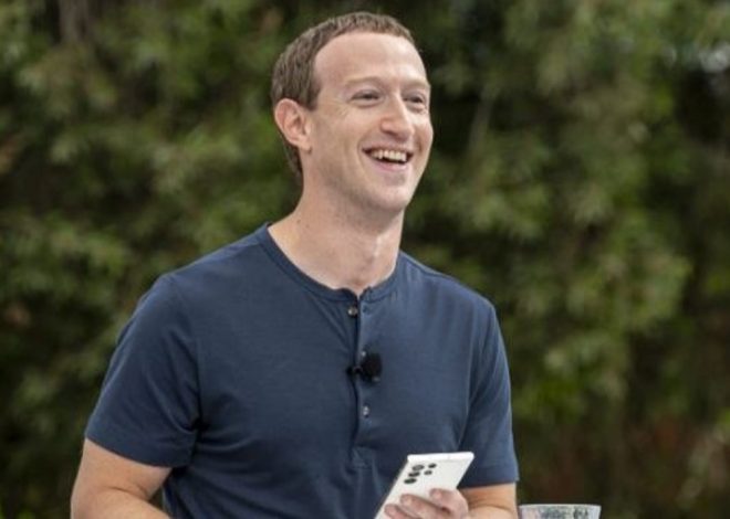 Mark Zuckerberg Biography