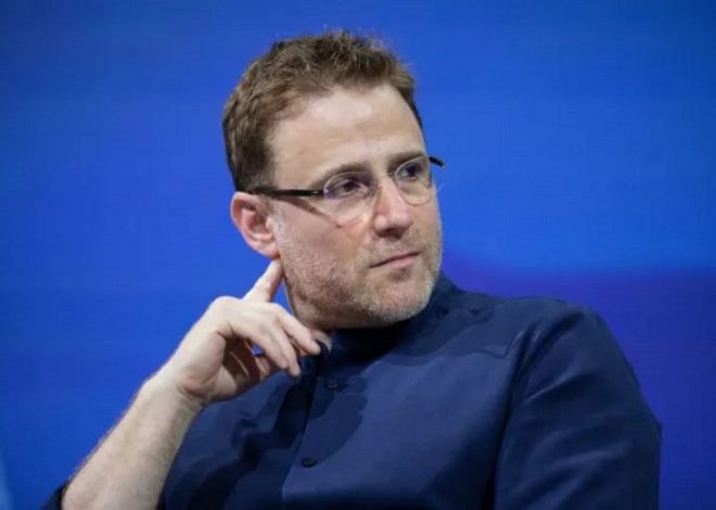 Stewart Butterfield  Biography