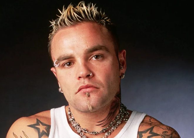 Shifty Shellshock of Crazy Town has passed away at 49