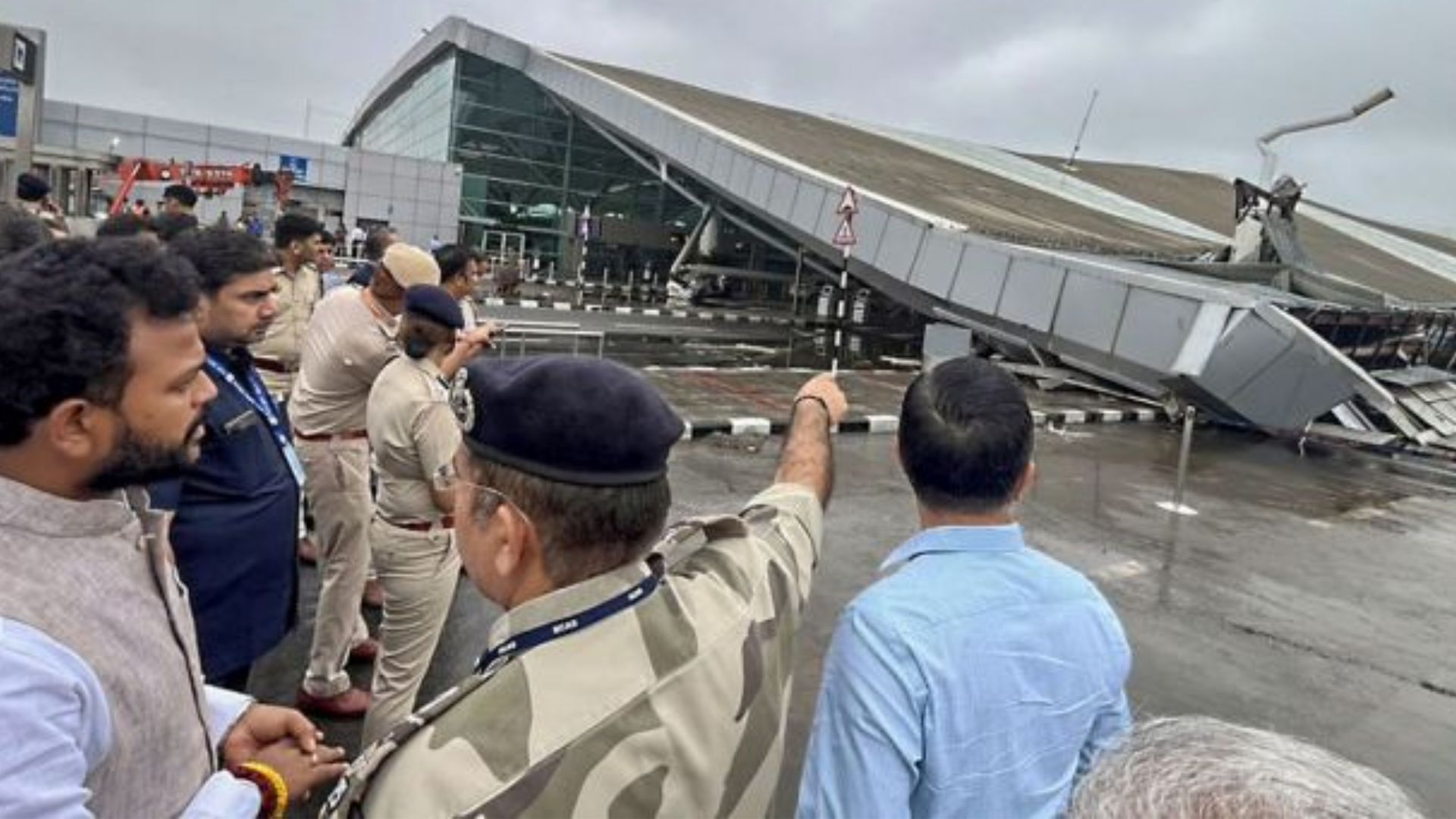 One Dead as Roof of Indira Gandhi Int’l Airport collapsed