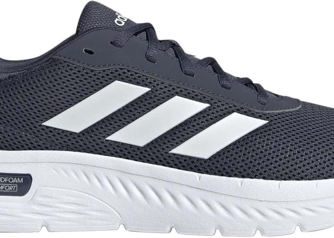 adidas Men’s Cloudfoam Comfy Sneaker