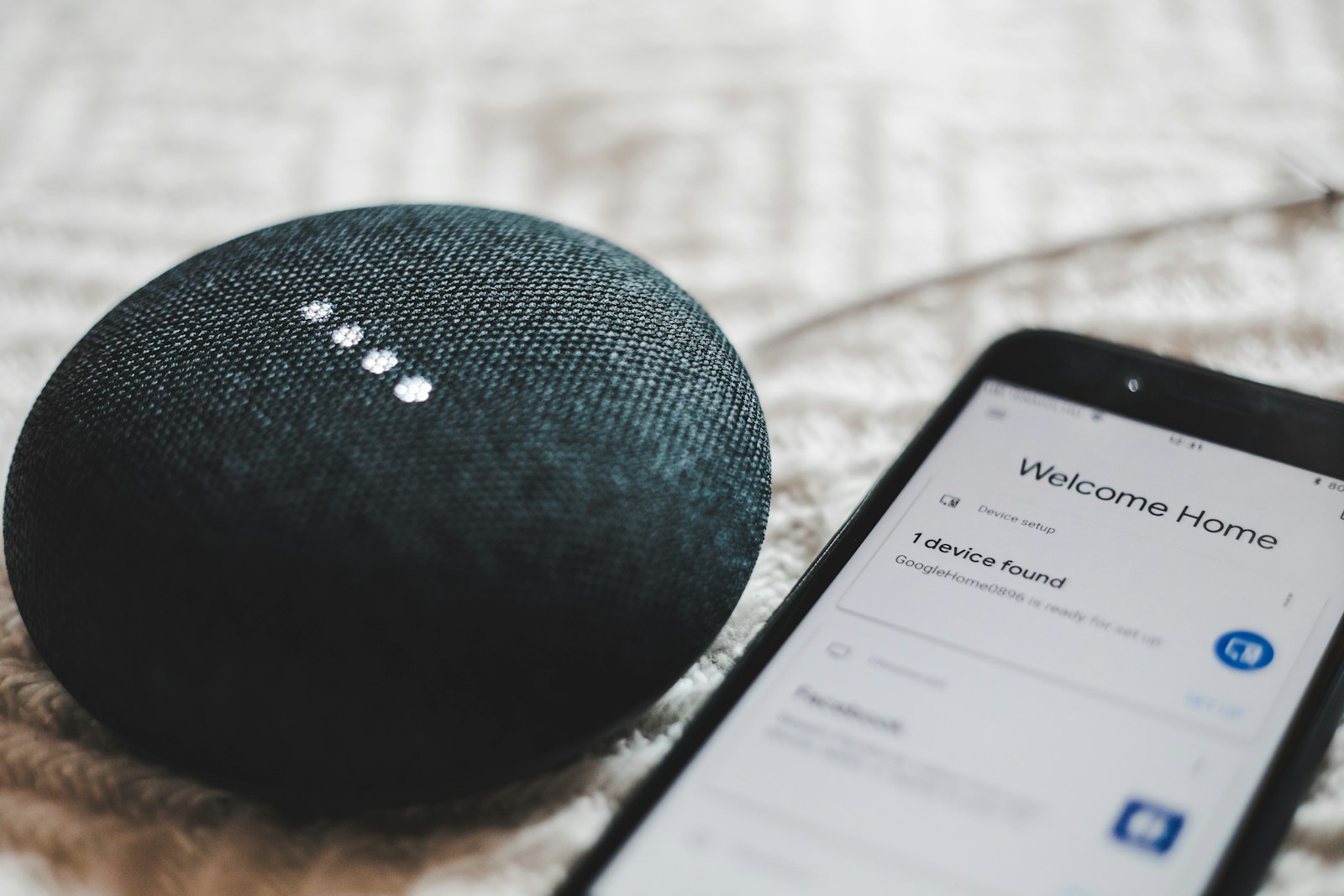 The Smart Speaker Revolution: Transforming Homes with AI-Powered Audio and Voice Control